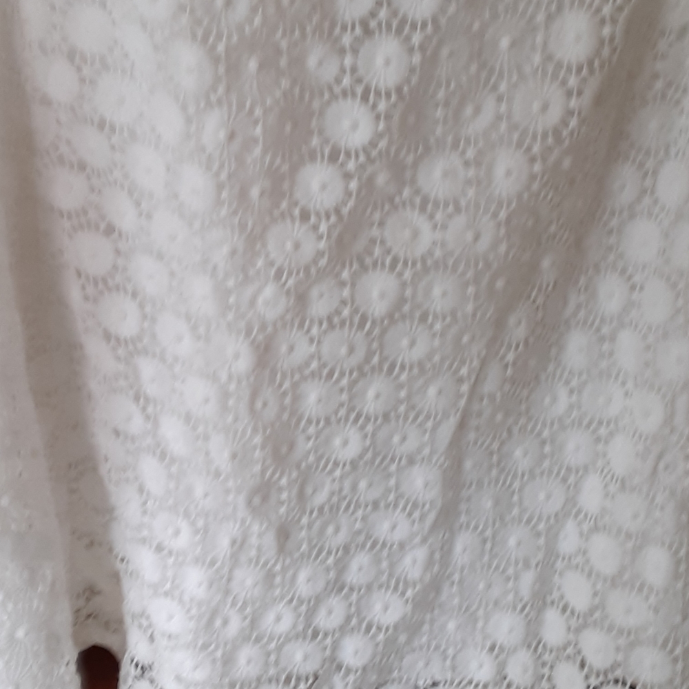 A pea in a pod pre-pregnancy dress in white - Picture 5 of 8